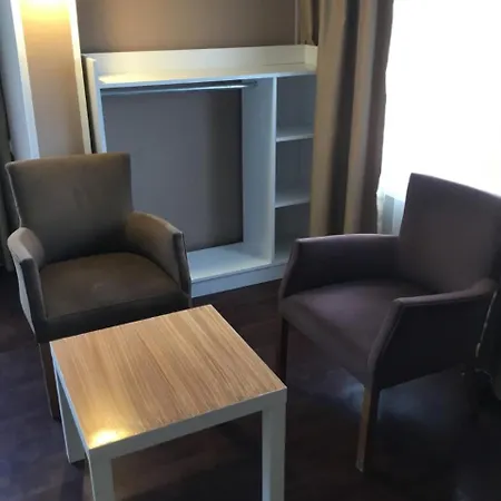 Akman Lägenhetshotell 2*