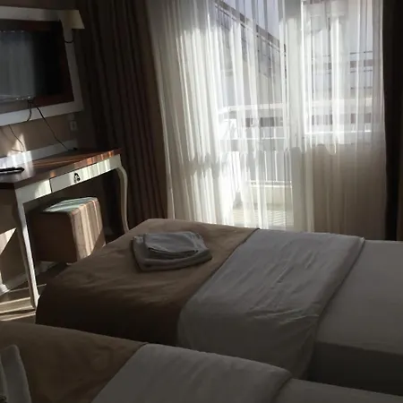 Akman Apartahotel 2*
