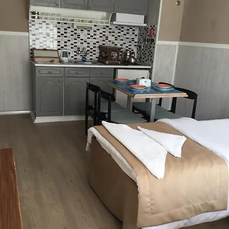 Akman Apartahotel 2*